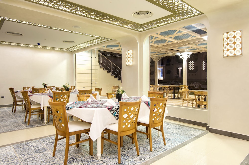 Gravity Hotel & Aqua Park Sahl Hasheesh 24/42