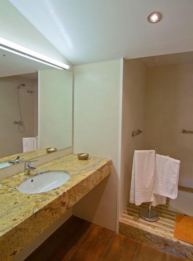 Hotel Pinxo 48/48