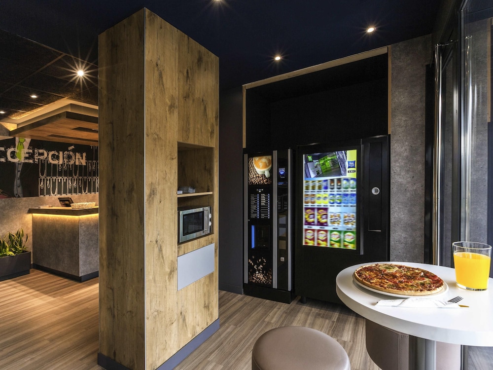 Hotel ibis budget Valencia Alcasser 40/43