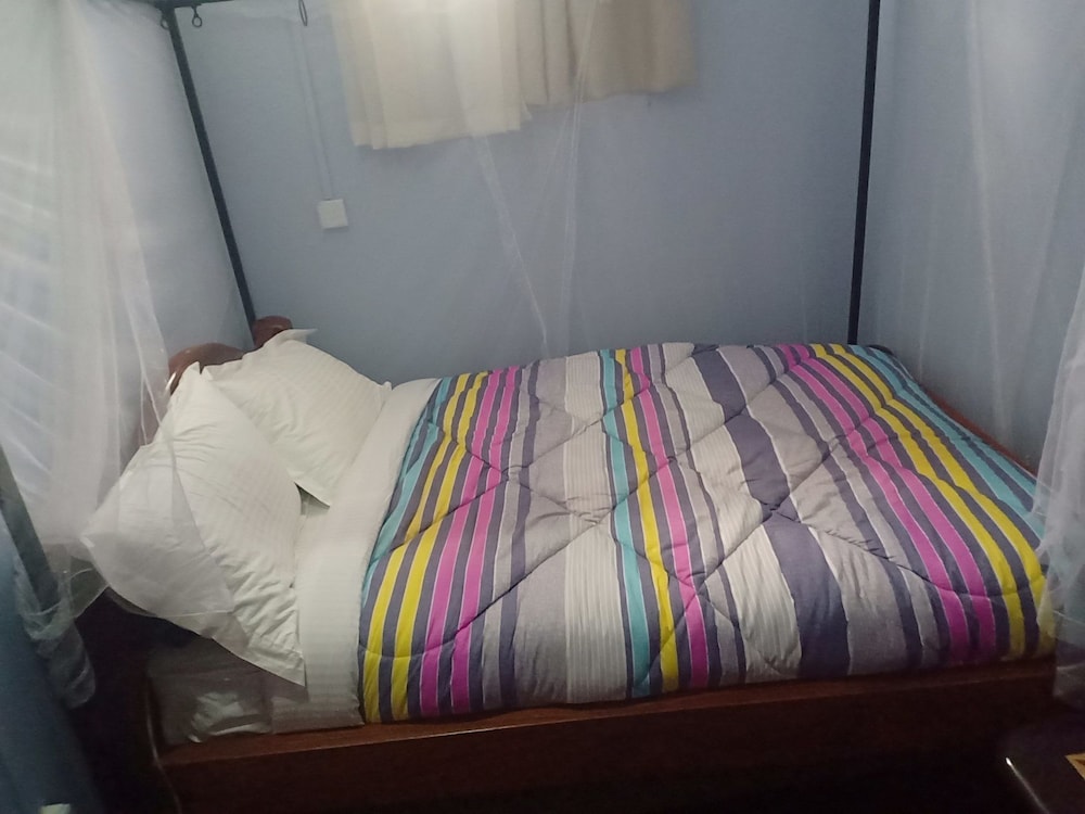 Rest-Inn Lodge 6/13