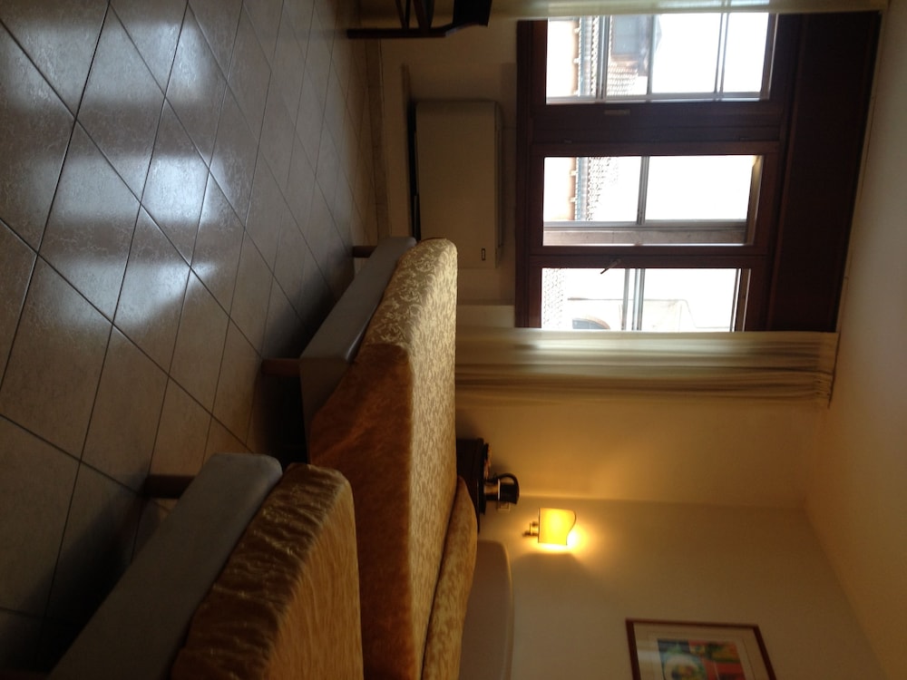 Hotel Caldin's 39/65