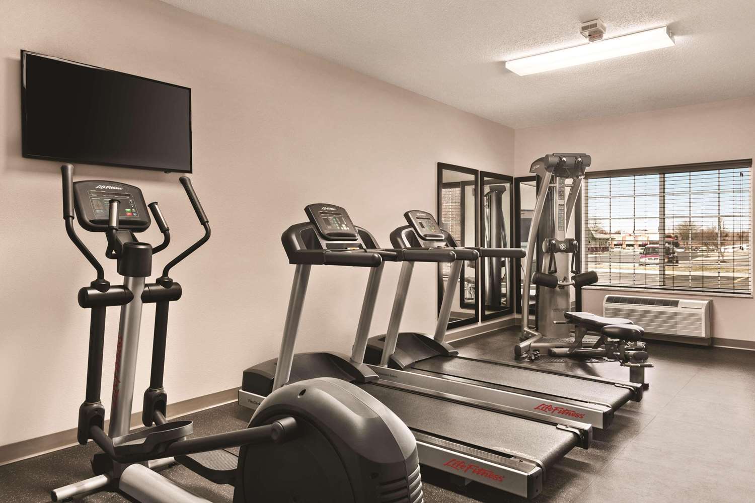 Country Inn and Suites by Radisson Springfield OH 21/43