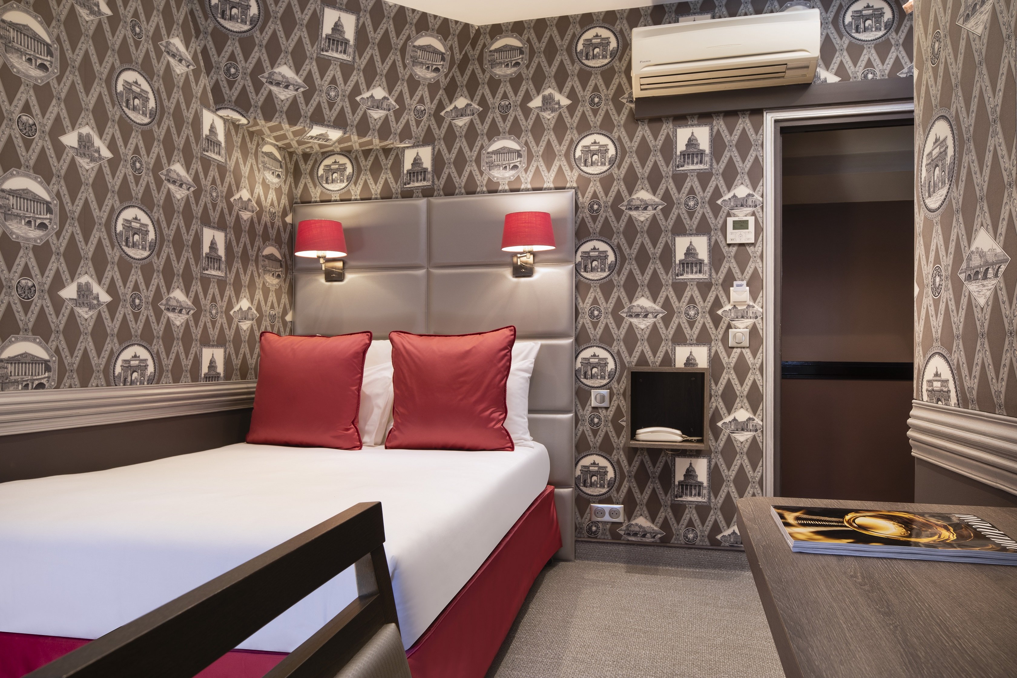 Elysees Hotel 10/40