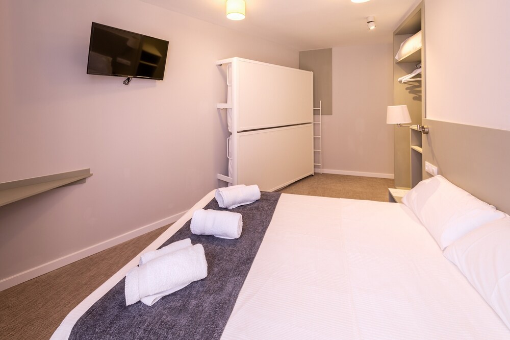 Hostal Gran Via 22/40