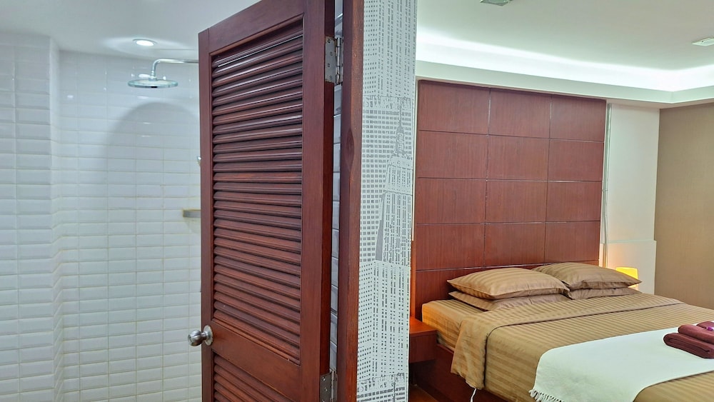 Alpha Gay Resort - Adults Only 35/70