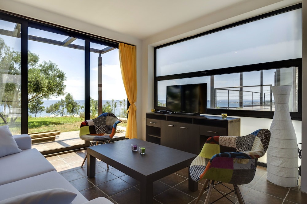 Esperanza Villas 36/67