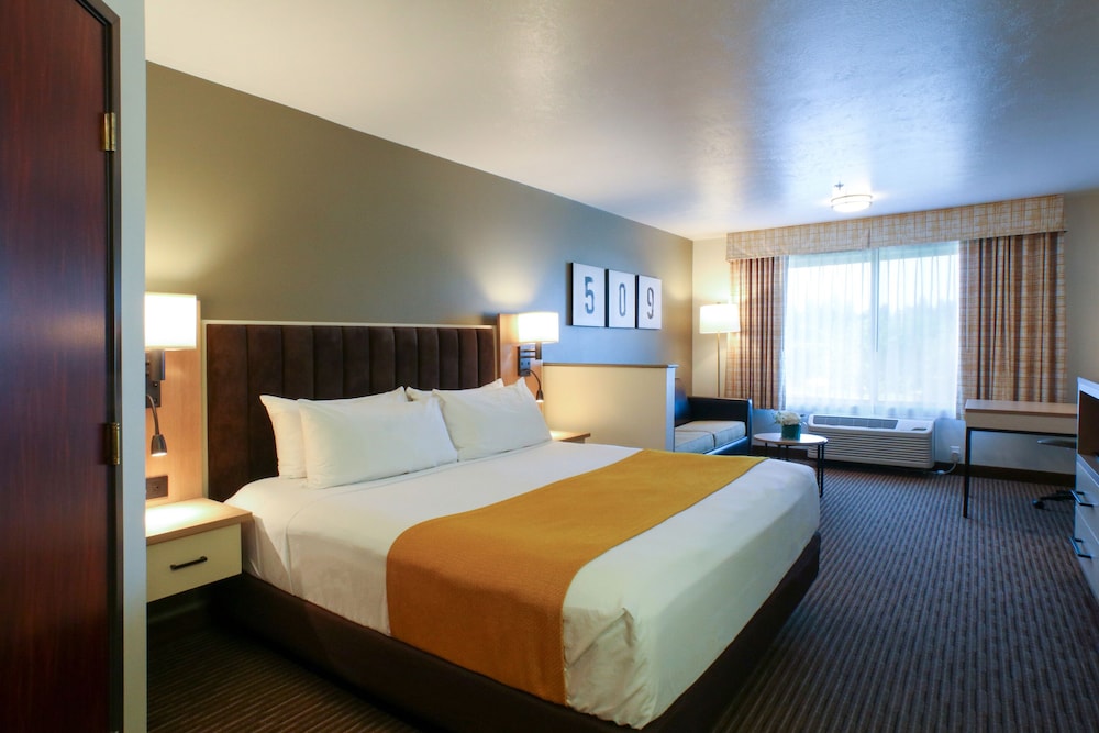 Oxford Suites Spokane Valley 17/64