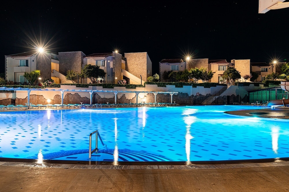 Assos Dove Hotel Resort Spa 63/67
