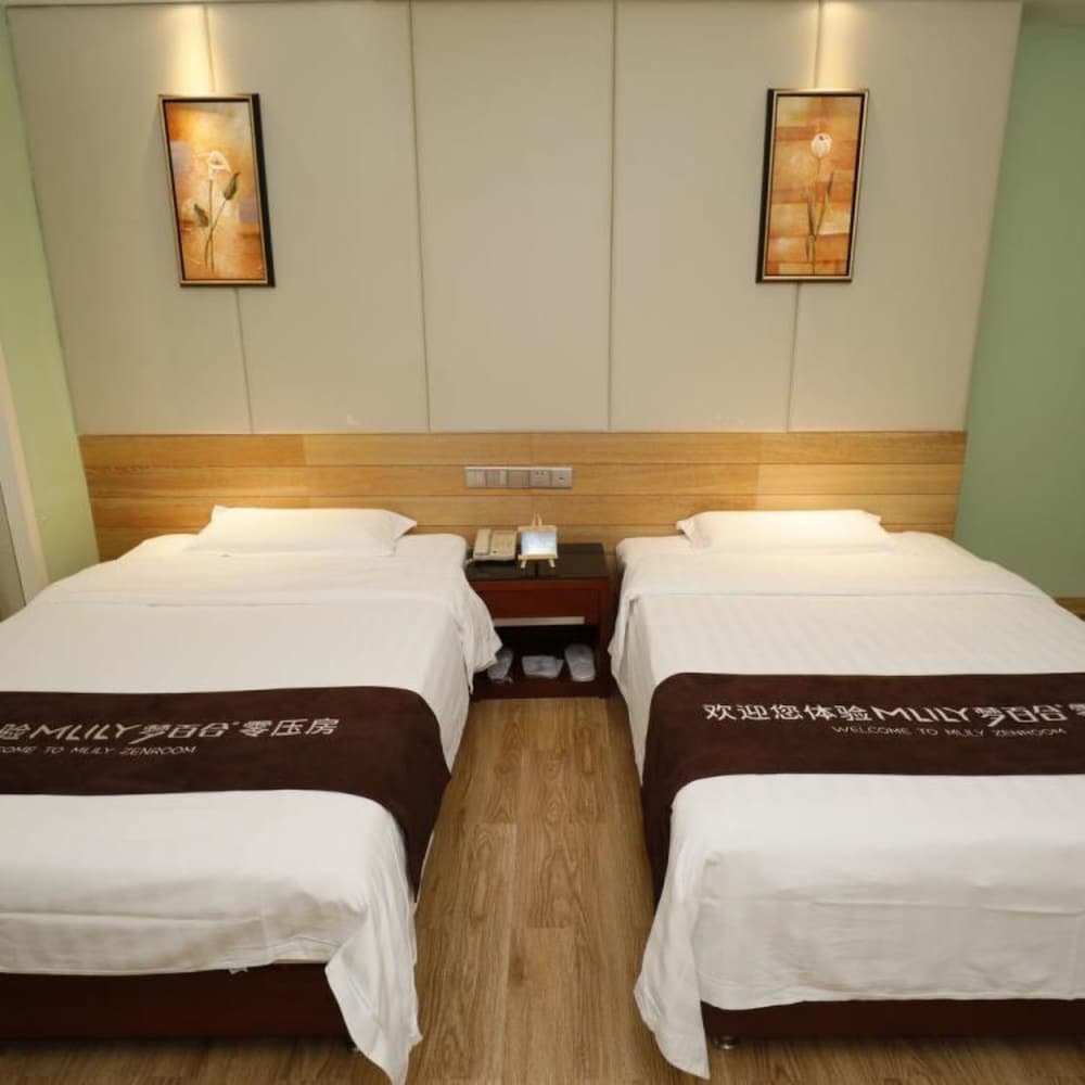 Superior Hotel (Guangzhou Yingbin No.1) 12/19