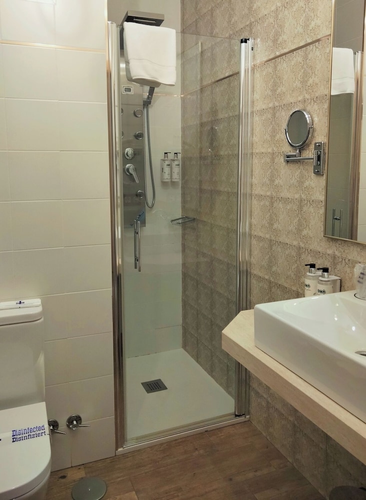 غرفة أساسية بسرير مزدوج، Hotel Real Segovia 2/3