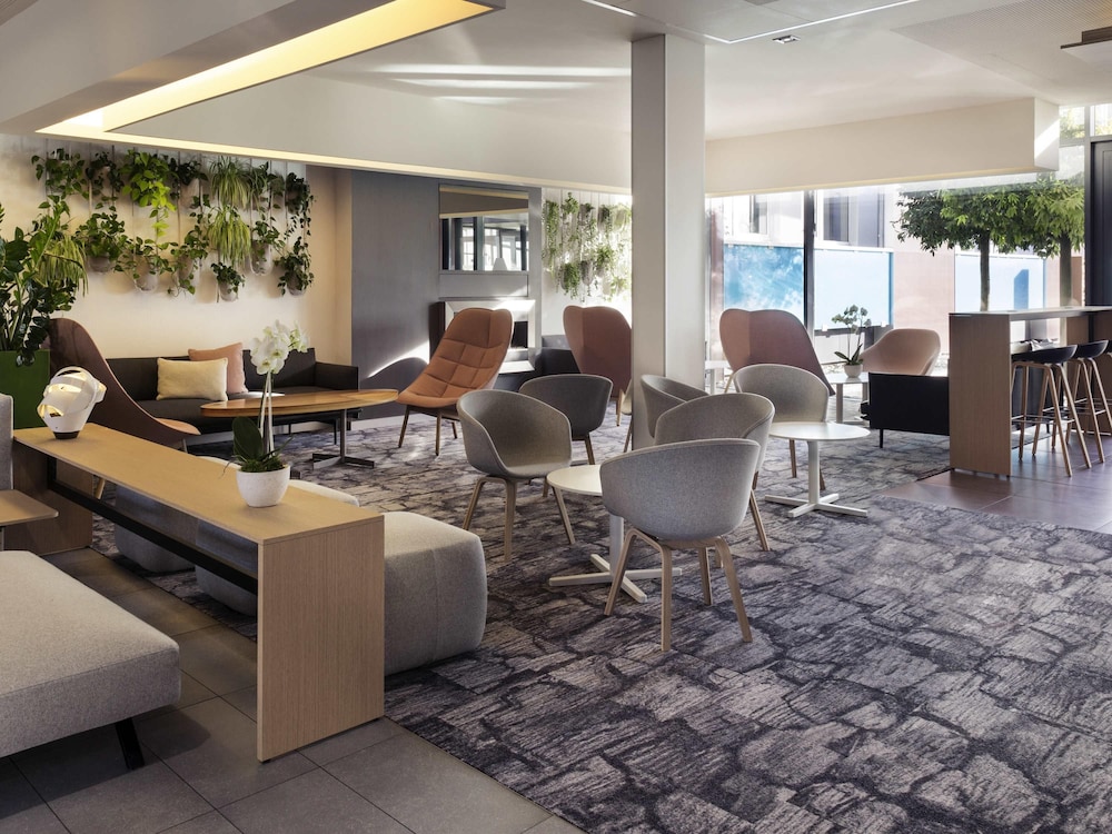 NOVOTEL LAUSANNE BUSSIGNY 51/75