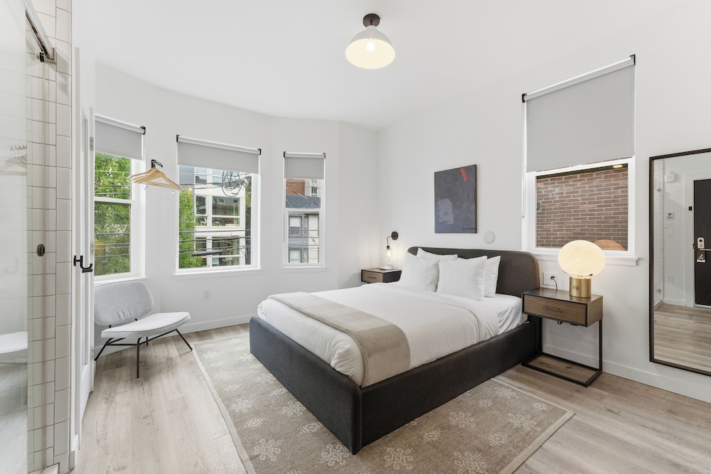 Sonder The Boylston 40/50