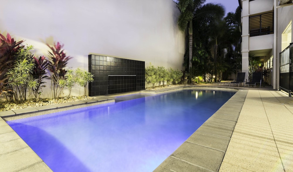 Cairns City Apartments 6/61