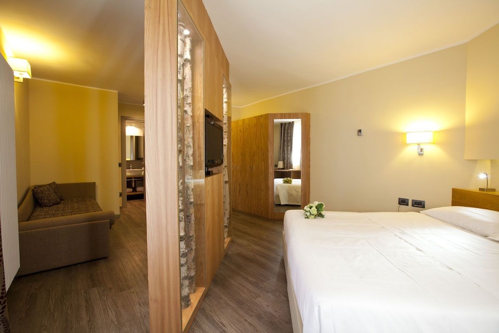 Harmony Suite Hotel 19/44