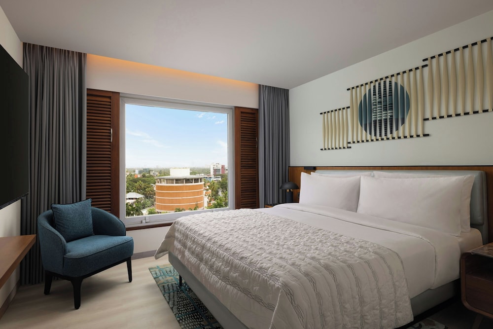 2 Bedrooms, Backwater, Island, Family Suite, Balcony