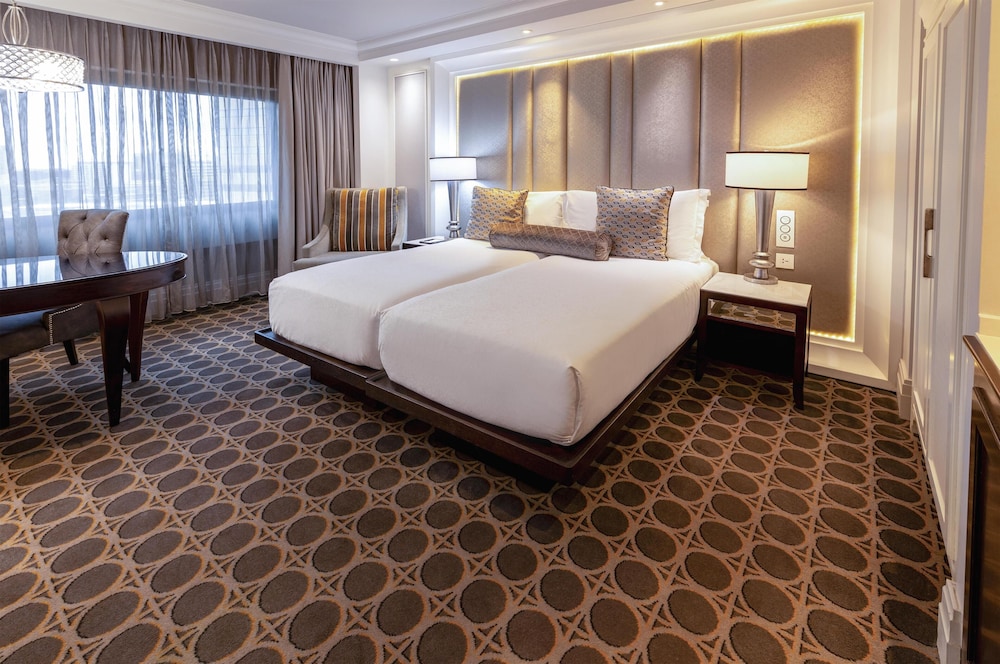 Sandton, Sun, Superior, King Bed