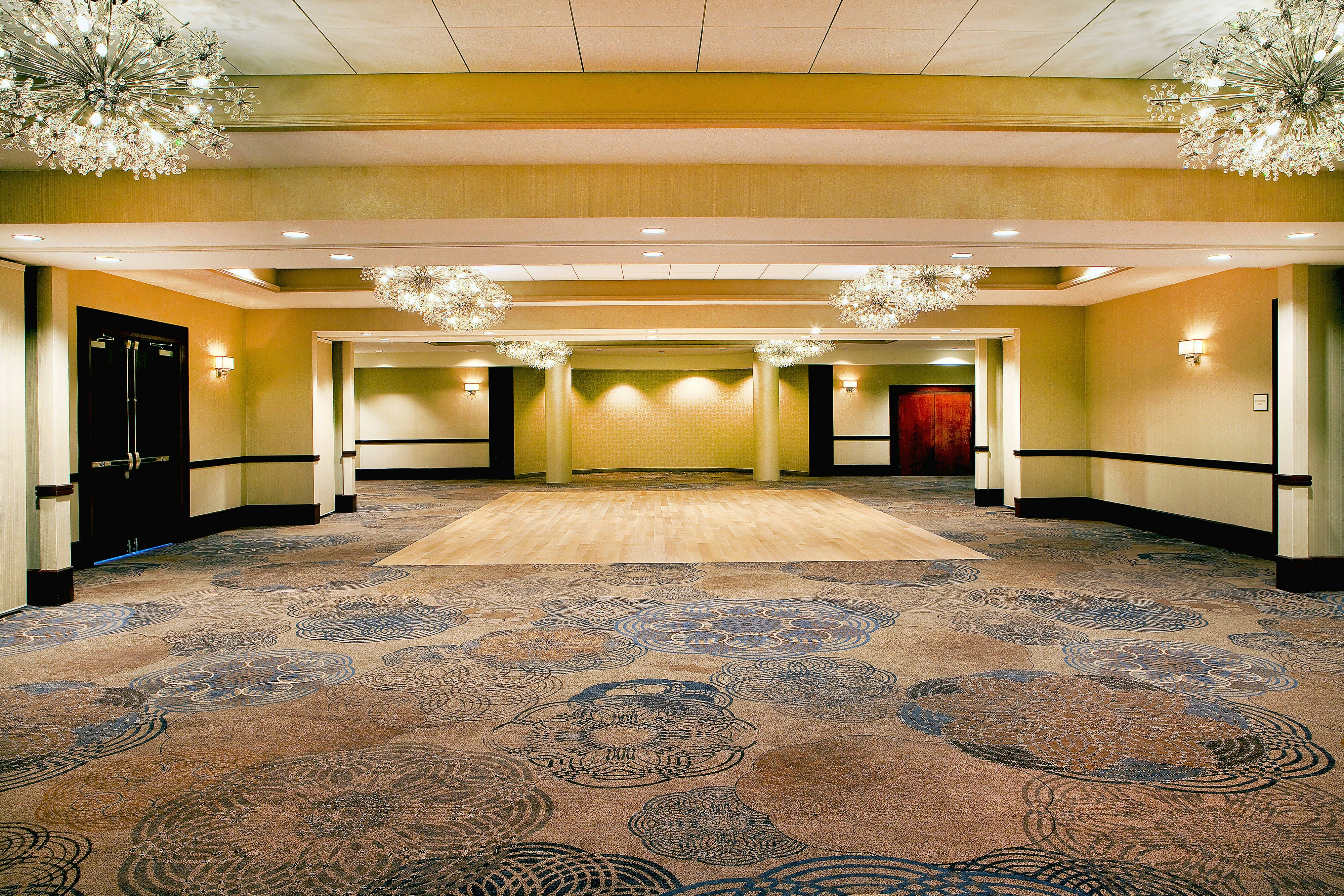 Sheraton Portsmouth Harborside 45/47