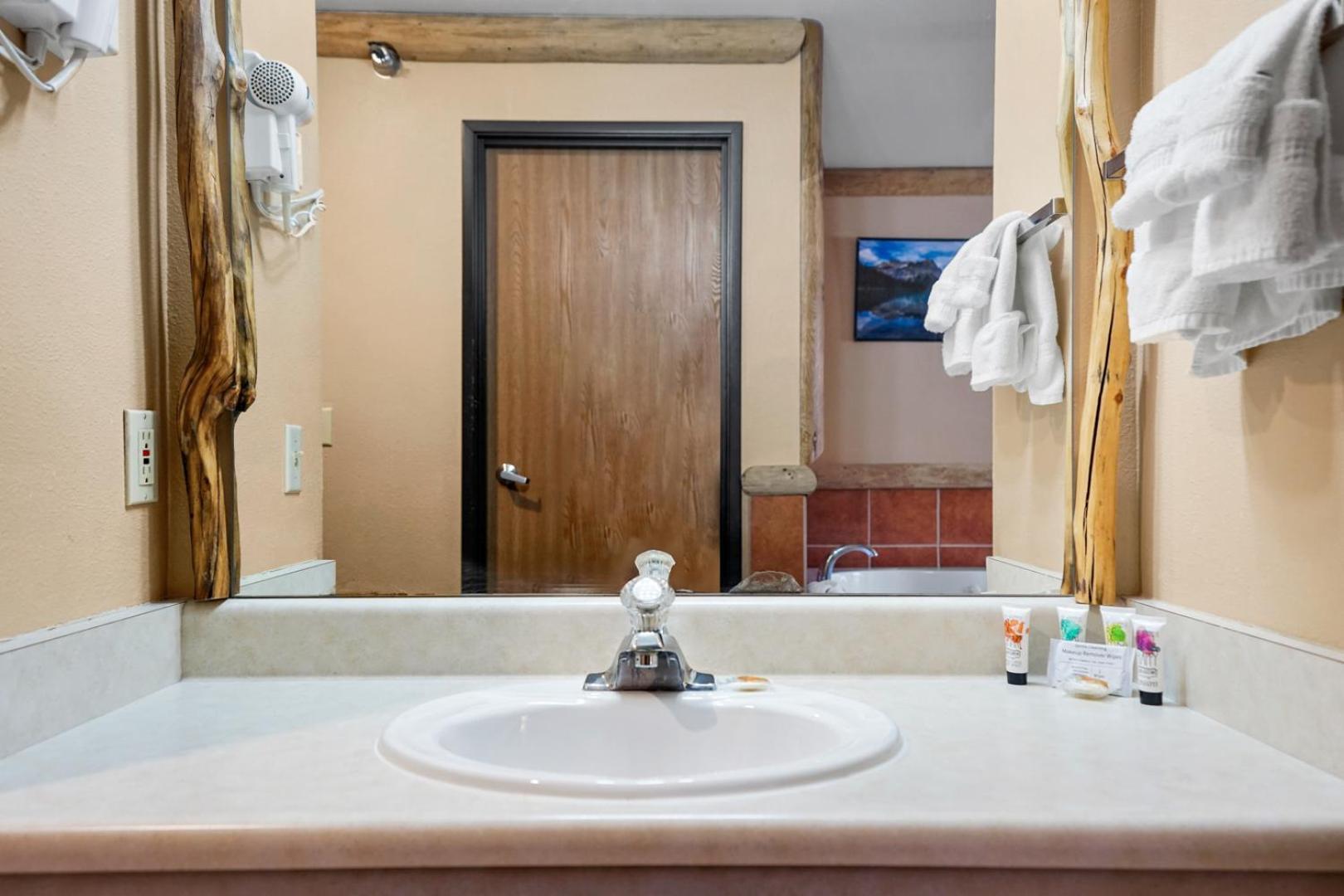 Gold King Mountain Inn 21/22