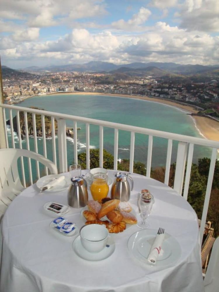 Mercure San Sebastian Monte Igueldo 30/44