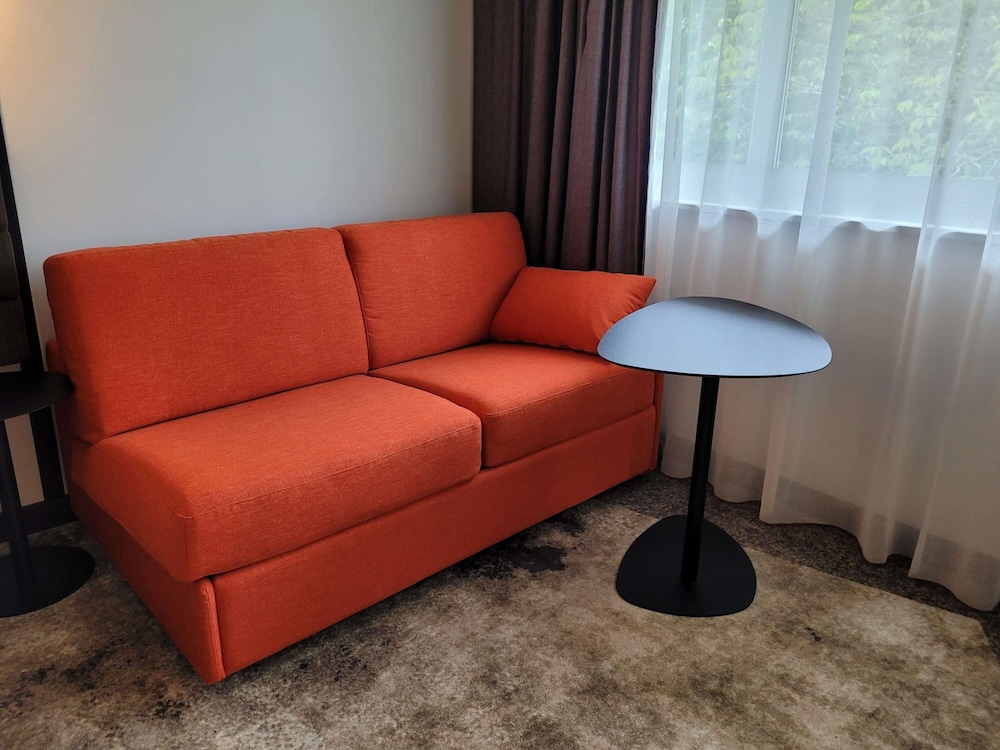 NOVOTEL LILLE AEROPORT 47/70
