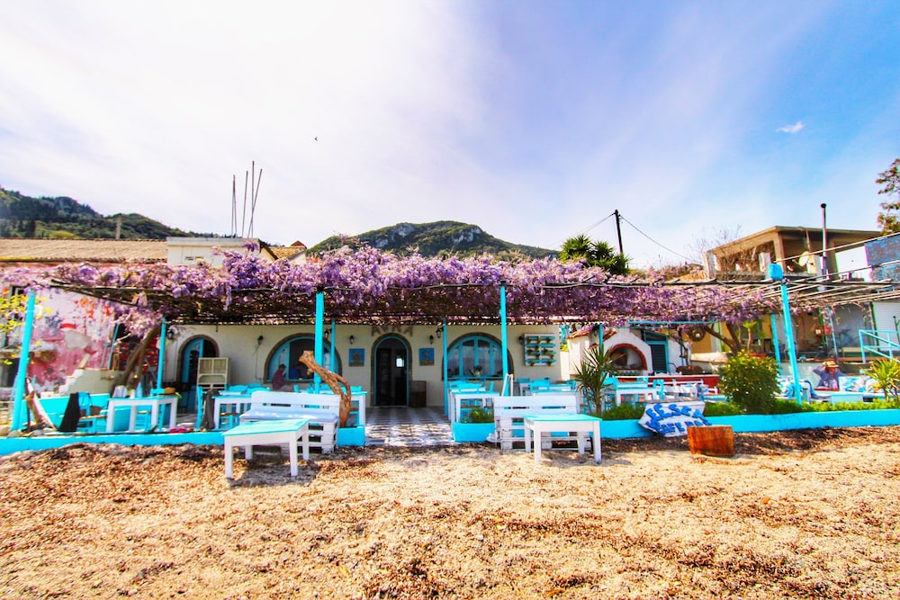 Avra Budget Beach Hotel 54/66