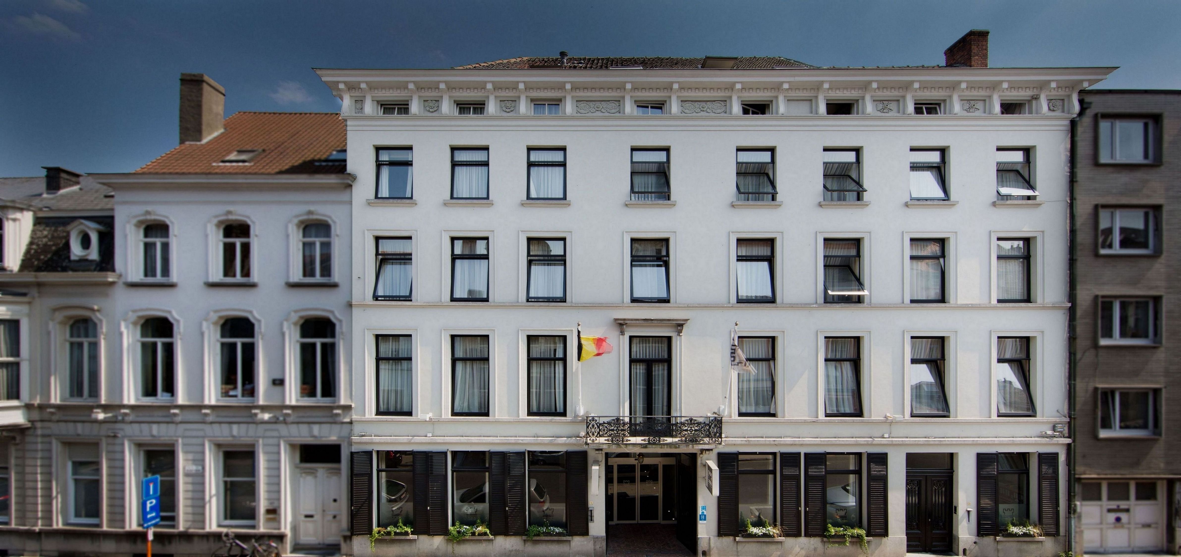 Hotel De Flandre 1/32