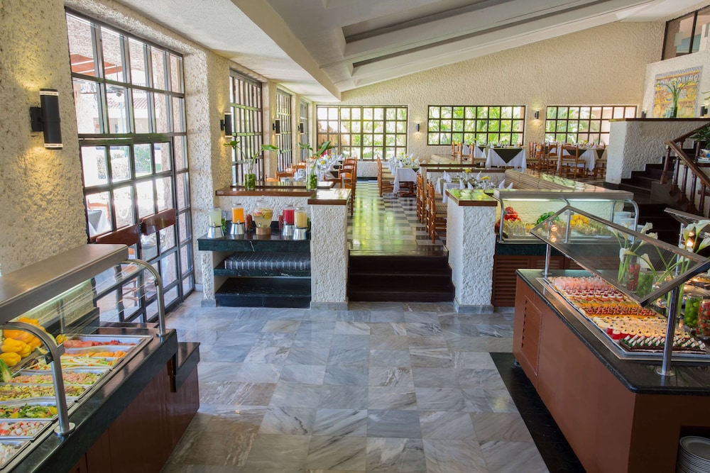 Barcelo Huatulco - All Inclusive 45/71