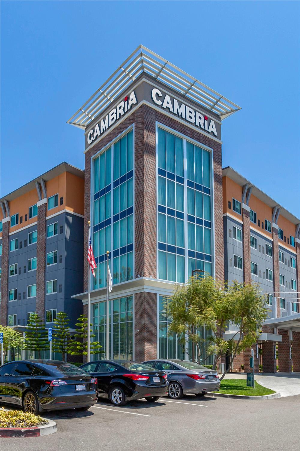 Cambria Hotel LAX 23/28