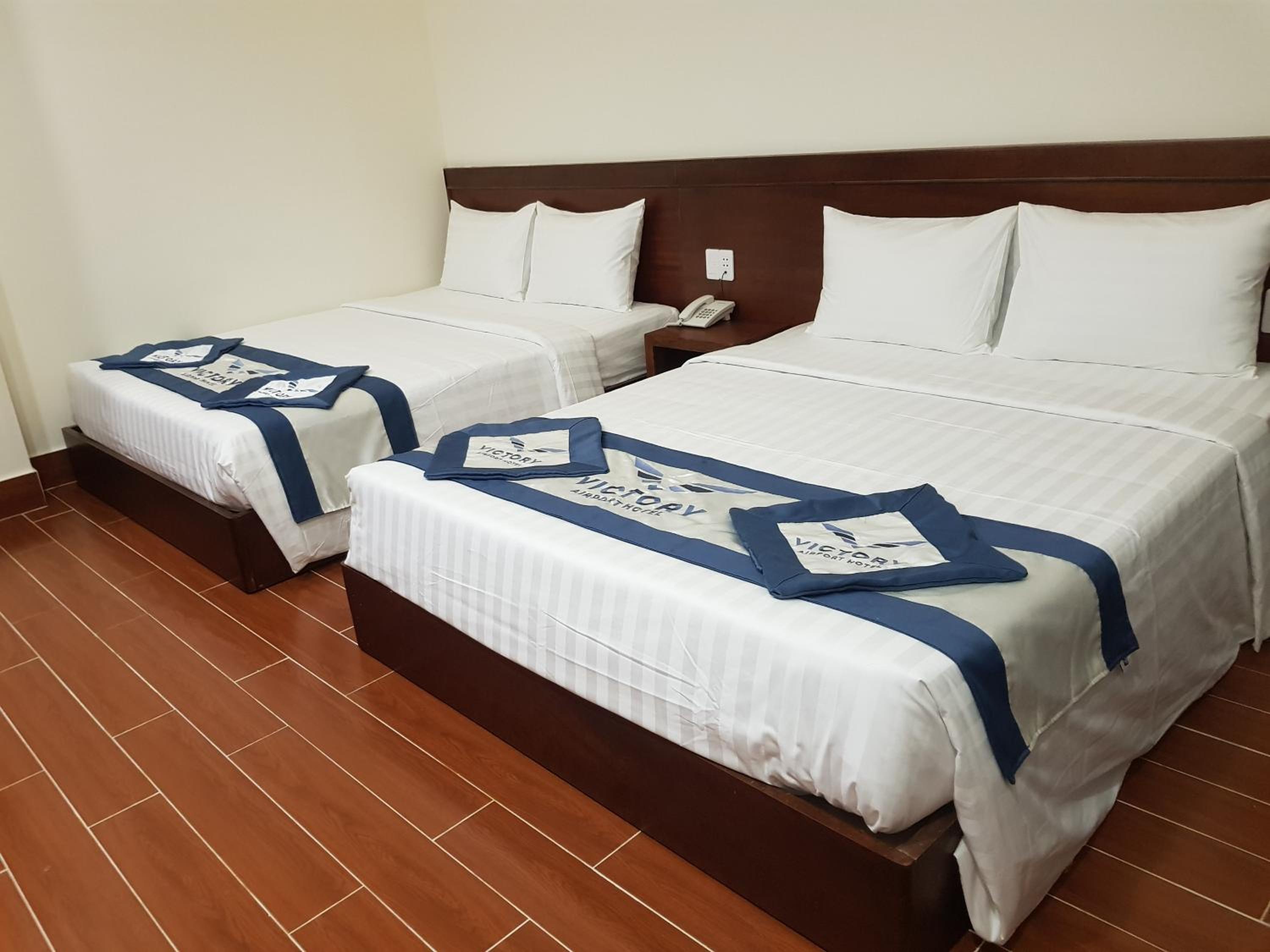 Deluxe, Twin Beds