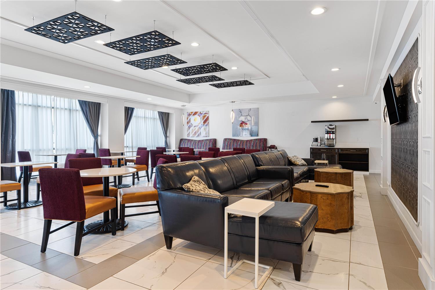 Best Western Plus New Richmond Inn & Suites 27/40