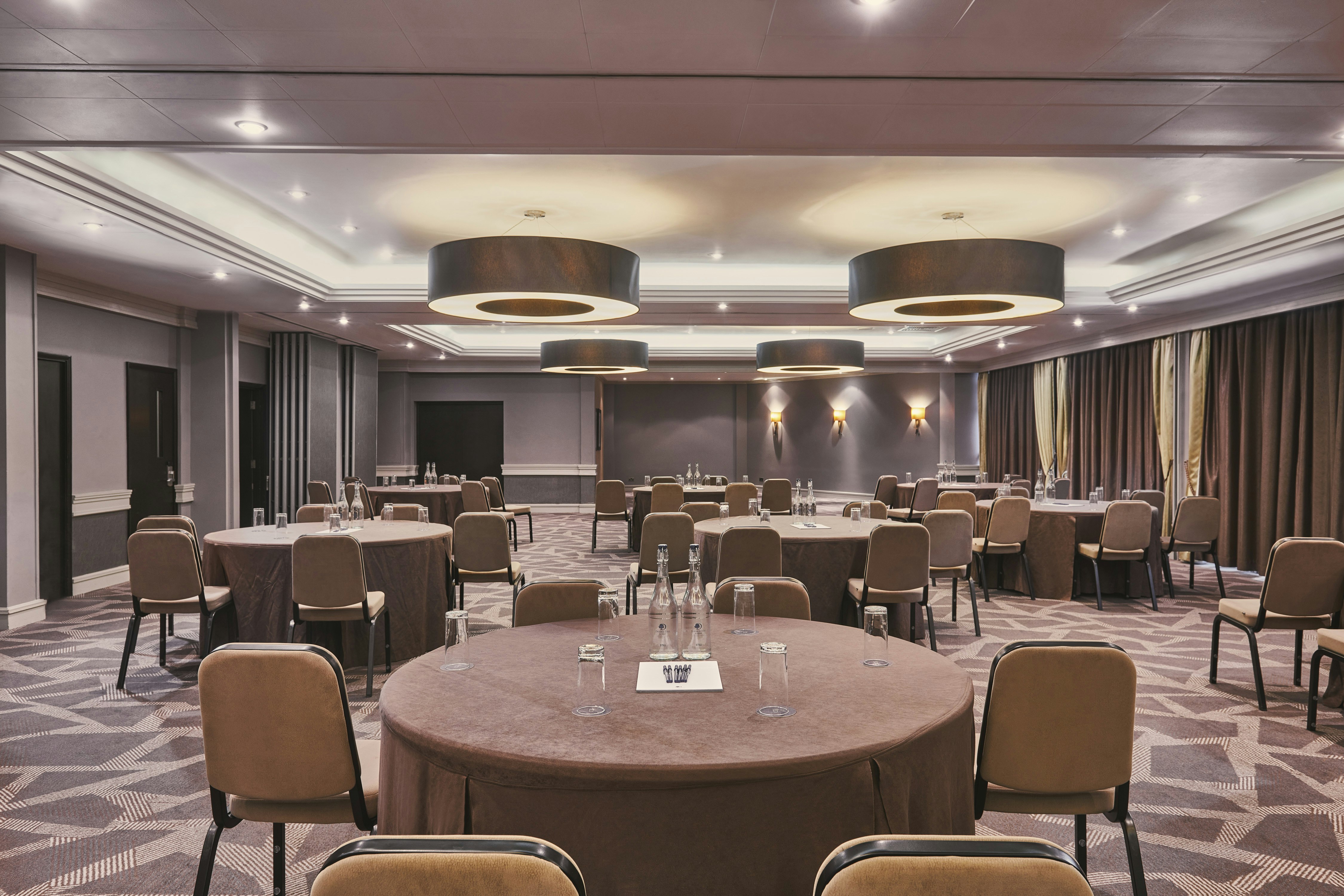 Doubletree By Hilton London Ealing Hotel 51/56