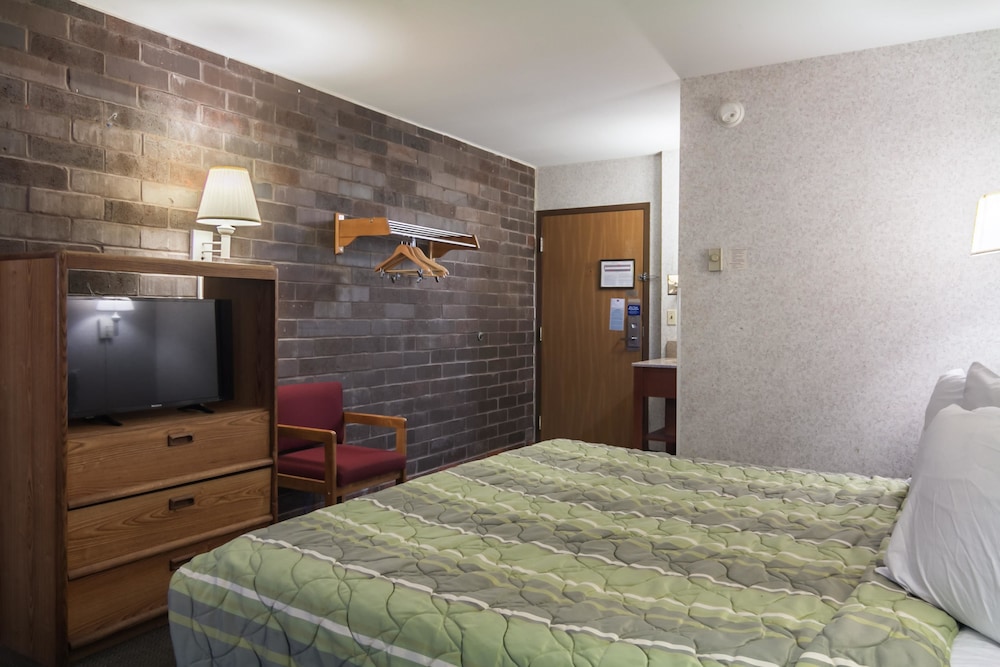 Motel6 Madison, WI - East 18/55