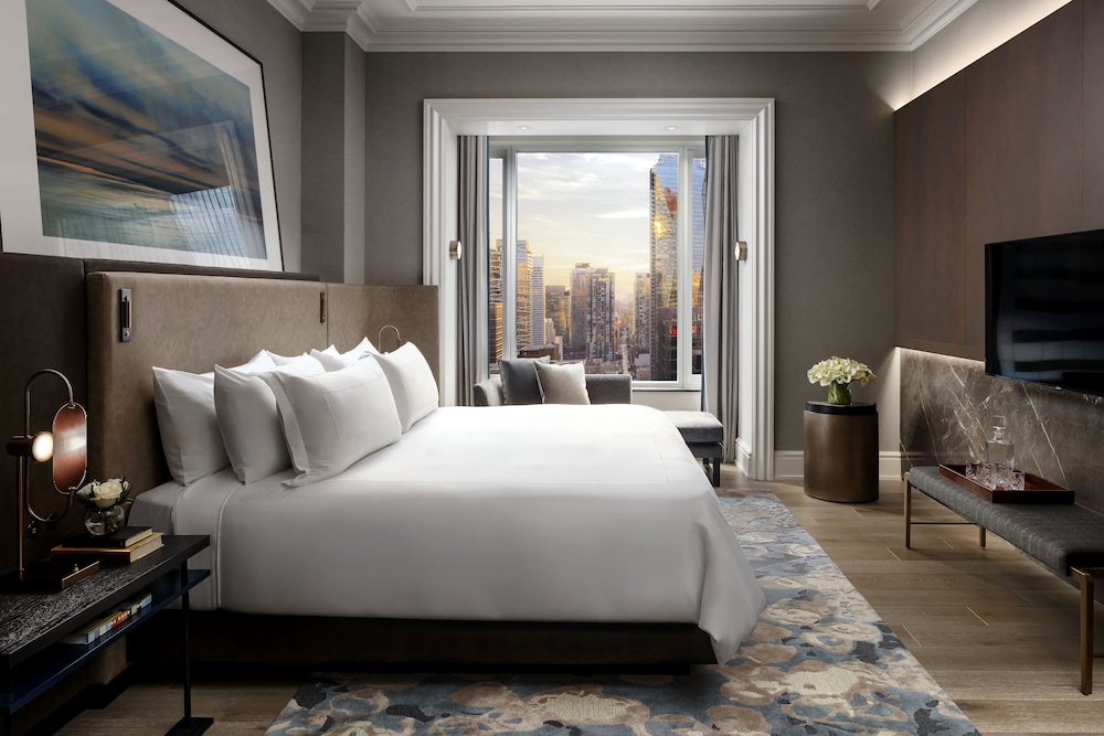 The St Regis Toronto 7/66