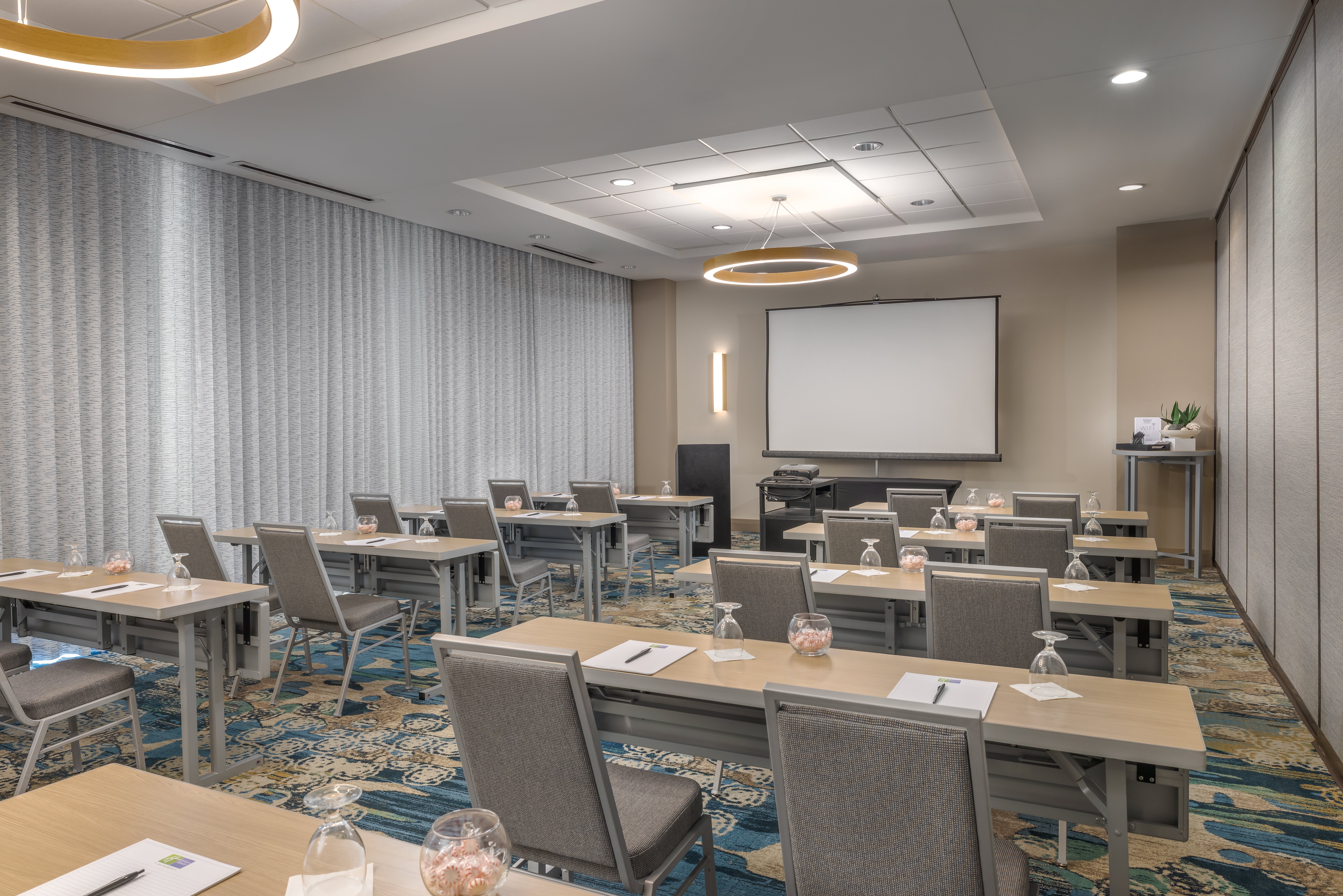 HOLIDAY INN RESORT FORT WALTON BEACH 58/71