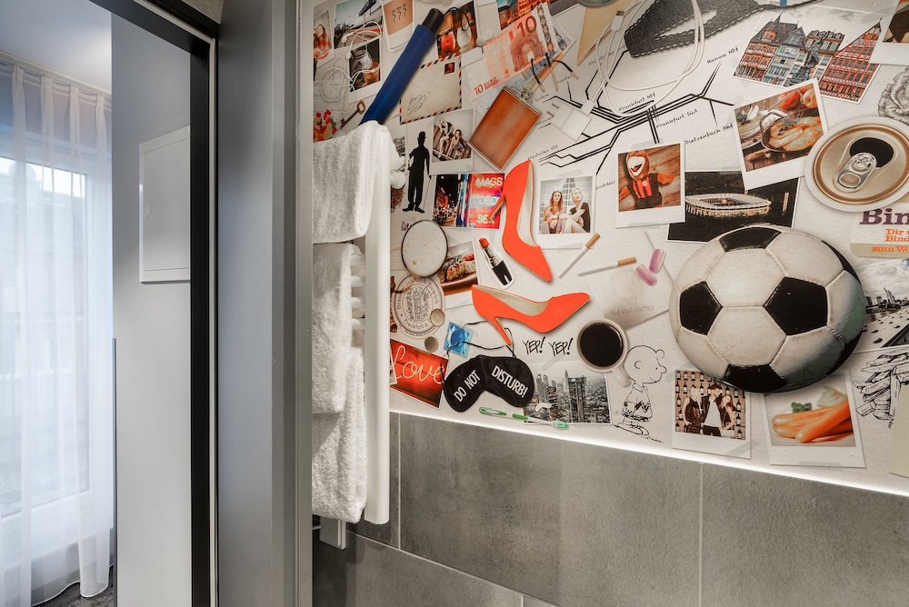 Holiday Inn - the niu, Charly Frankfurt City by IHG 25/56