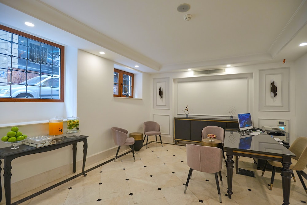Akka Suites Taksim Hotel 35/50