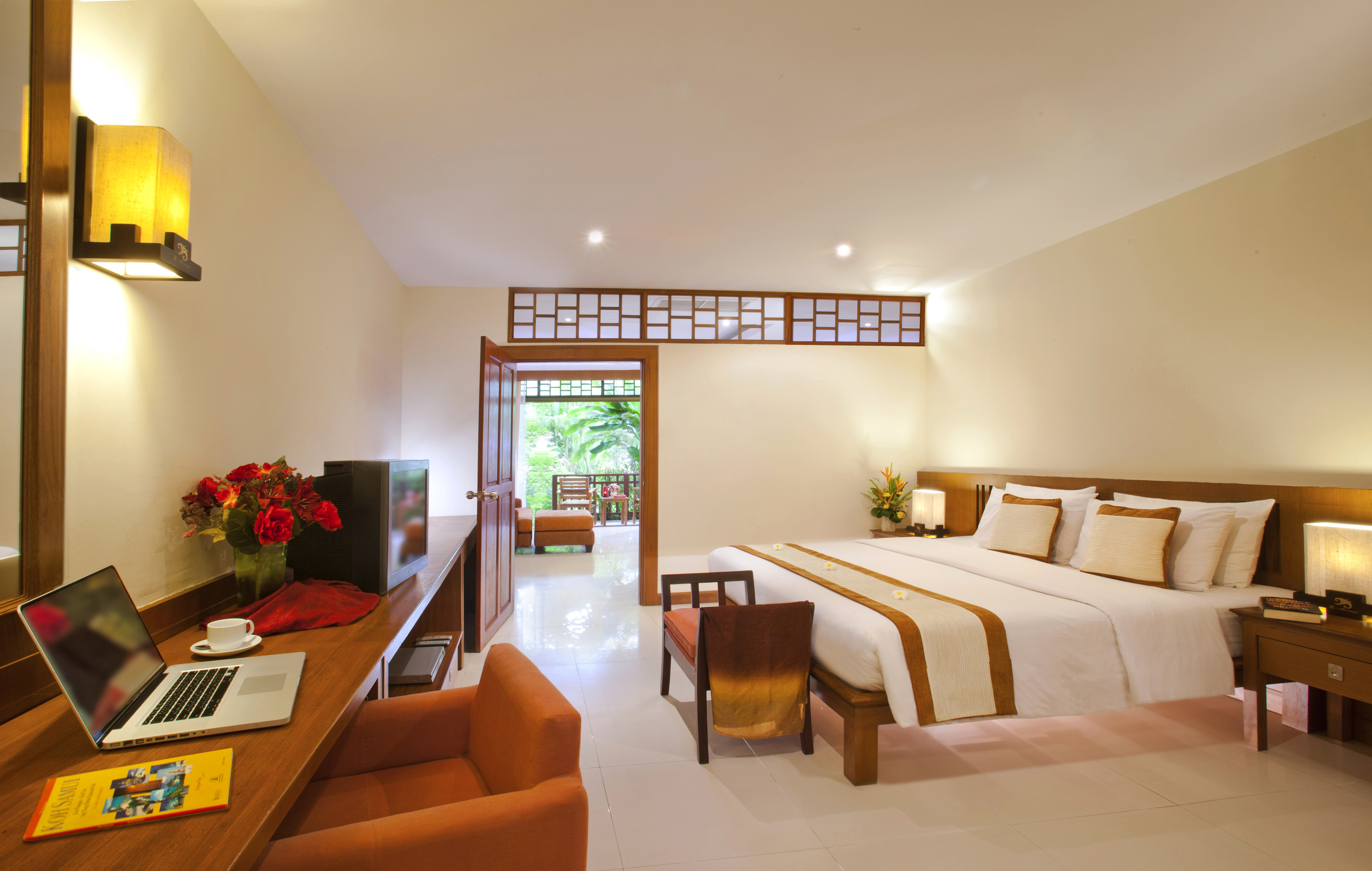 Deluxe, Double Bed, Pool Side