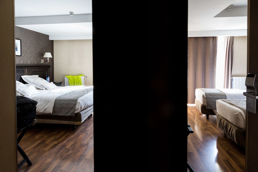 LENNOX HOTEL USHUAIA 12/60