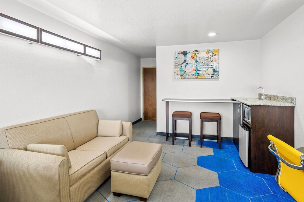 Microtel Inn & Suites by Wyndham Searcy 27/50