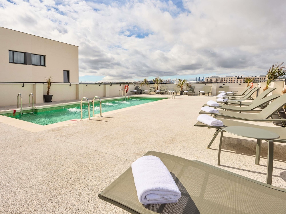 Ibis Styles Madrid Airport Valdebebas 44/50
