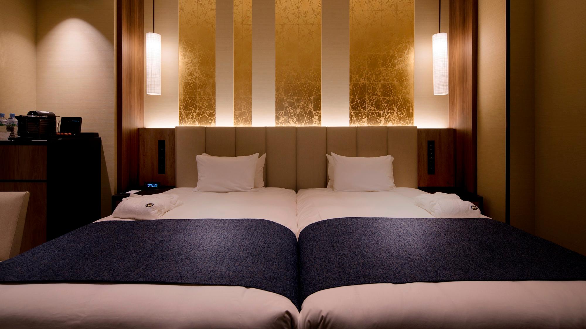 Premium, Twin Beds, Night View, Large, Premium Floor