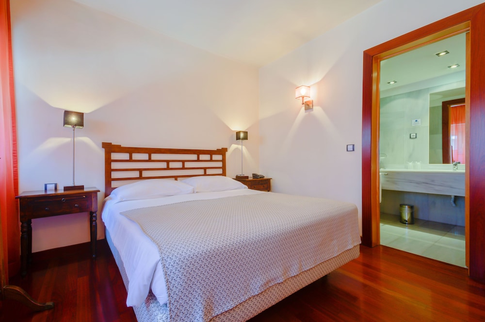 FAMILY SUITE, 3 BEDS