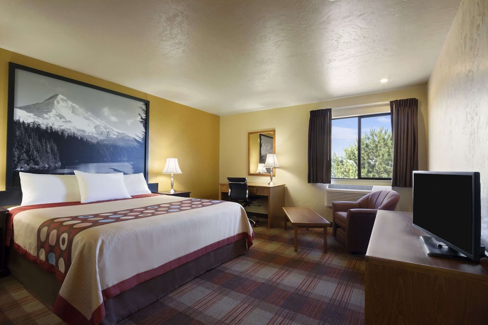 Super 8 By Wyndham Kennewick 5/21