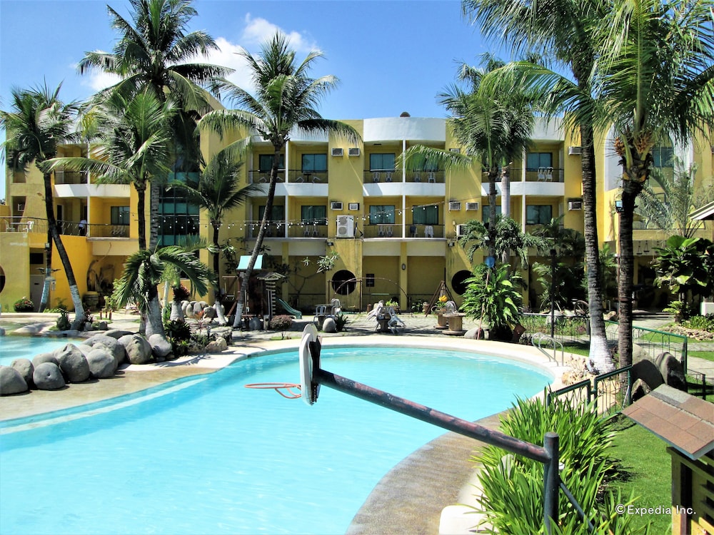 Country Village Hotel 34/37