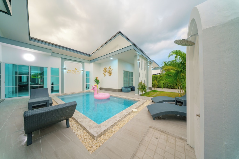 Lark Pool Villa Krabi 34/62