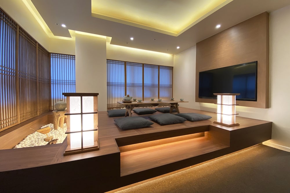 UH Suite The Jongno 28/44