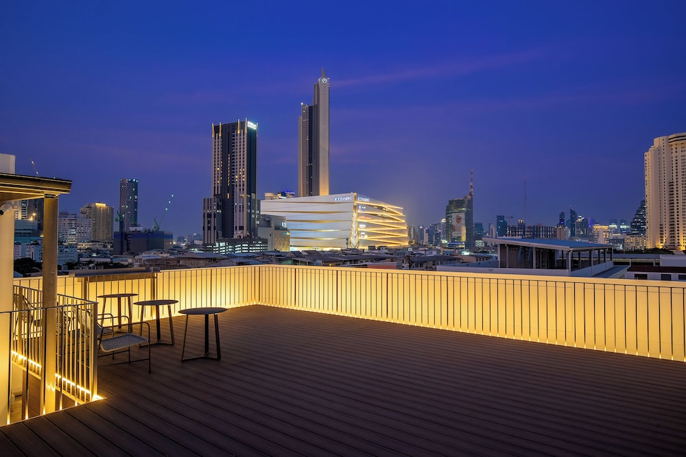 Saan Hotel Sathorn 45/50