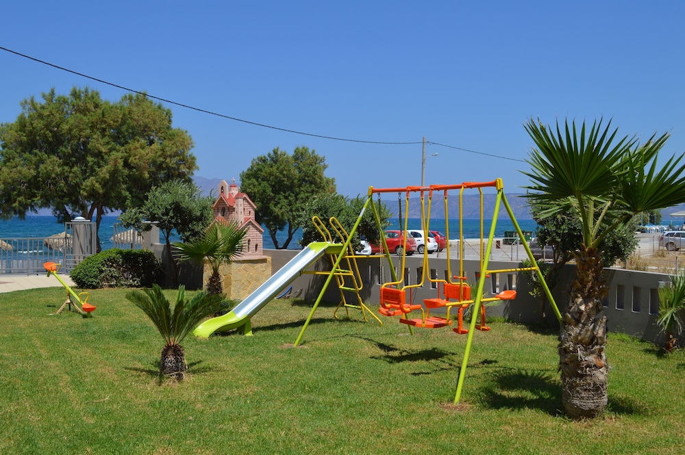 CHRISTINA BEACH HOTEL 56/65