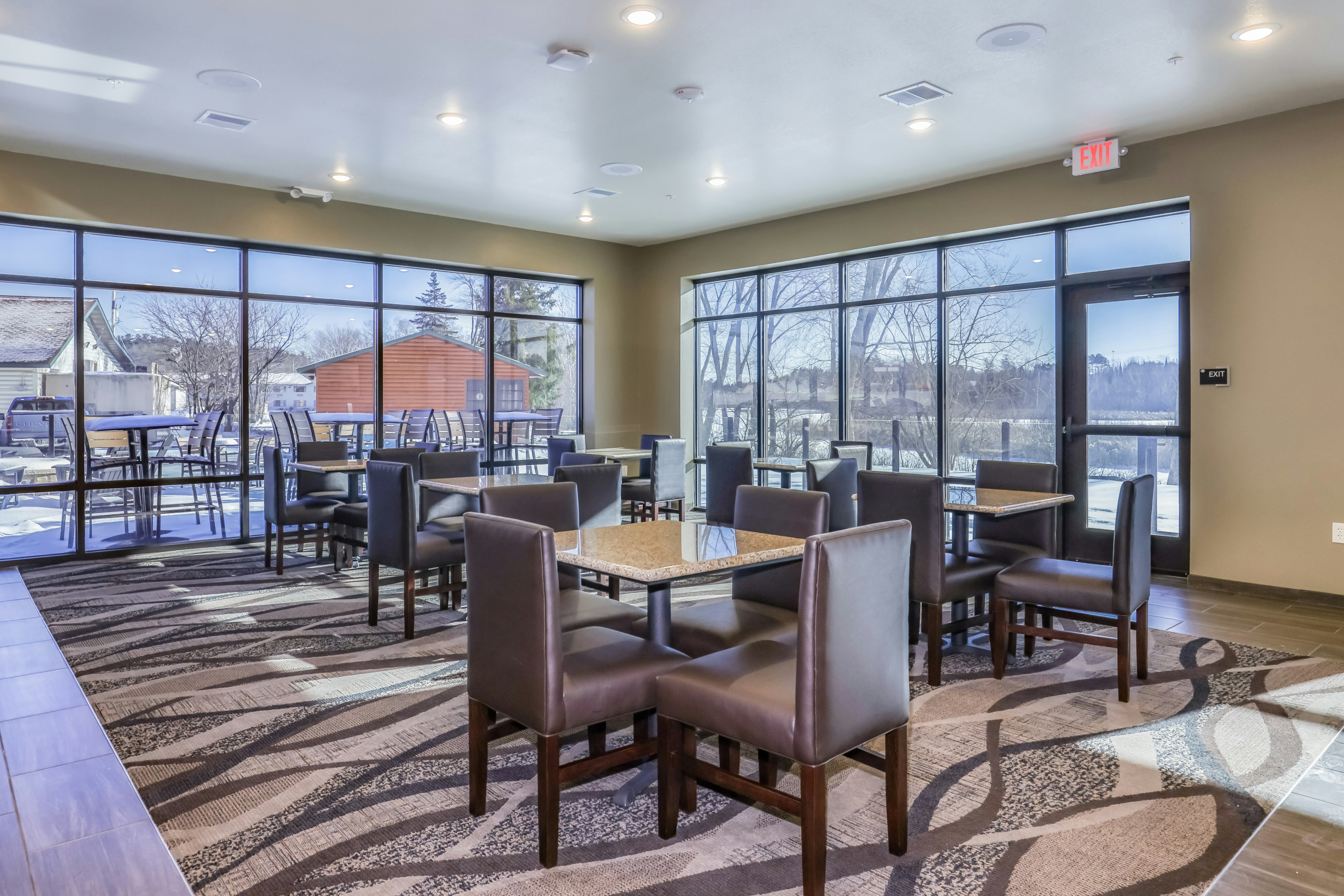 Cobblestone Hotel & Suites - Rhinelander 37/50