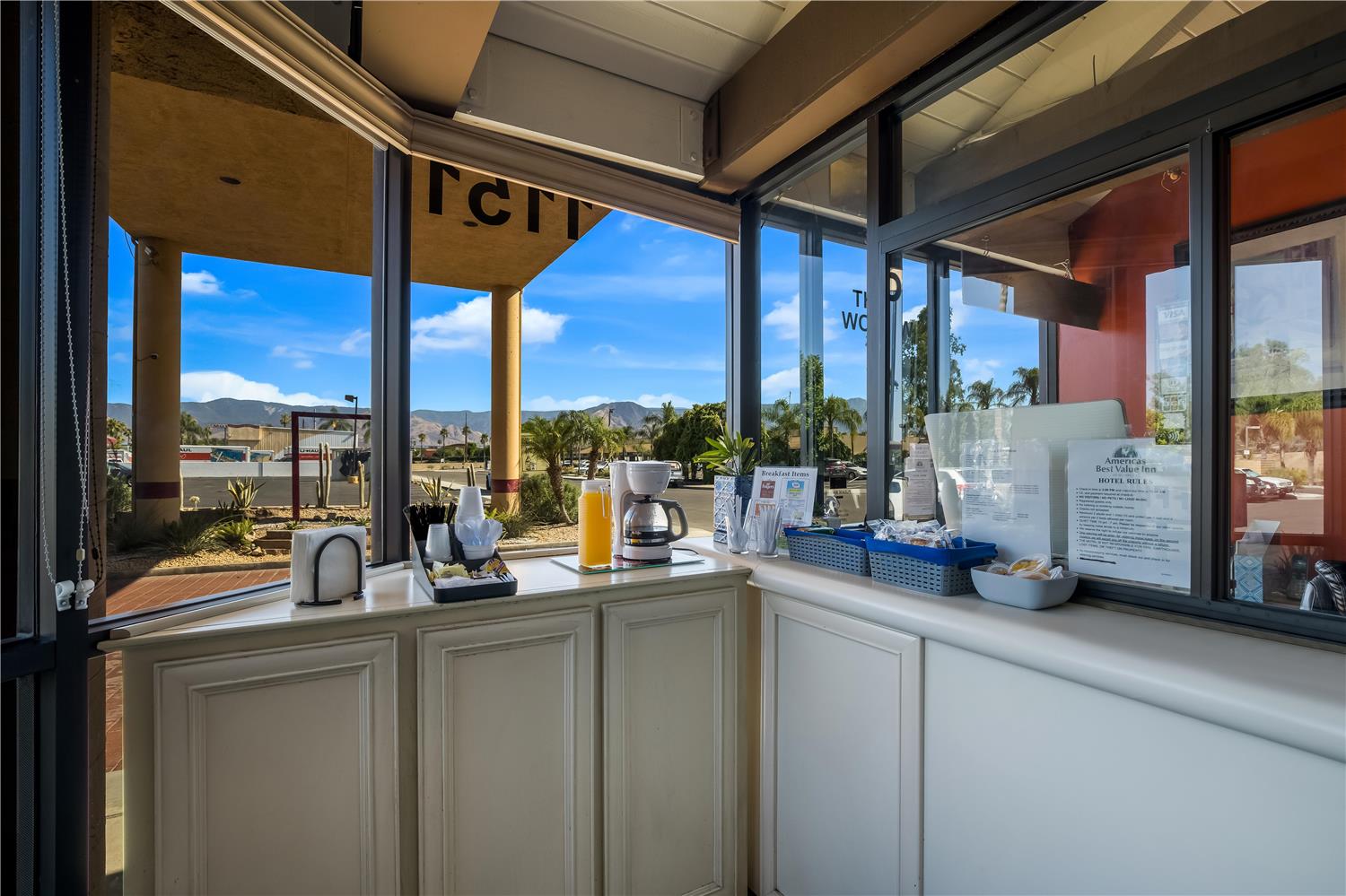 Americas Best Value Inn Redlands San Bernardino 16/19